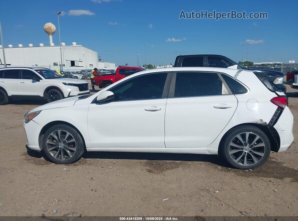 KMHH35LE8KU088253 2019 HYUNDAI ELANTRA GT White სალონის 360-გრადუსიანი ხედი