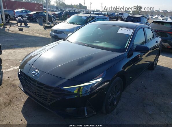KMHLM4AJ4PU090008 2023 HYUNDAI ELANTRA HYBRID Black წინა მარცხენა ხედი სამი მეოთხედიდან