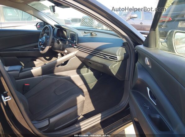 KMHLM4AJ4PU090008 2023 HYUNDAI ELANTRA HYBRID Black წინა სალონის ხედი