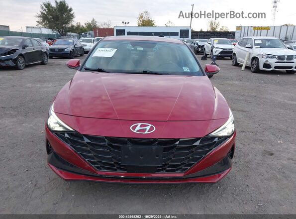 KMHLN4AJ9PU041674 2023 HYUNDAI ELANTRA HYBRID Red Rear interior view