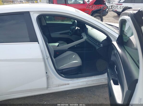 KMHLN4AJ9PU046969 2023 HYUNDAI ELANTRA HYBRID White 