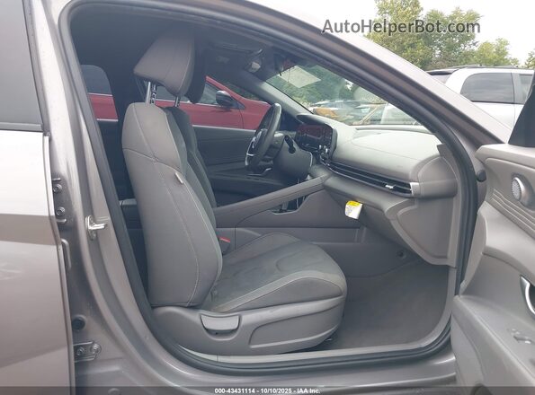 KMHLS4AG0NU314818 2022 HYUNDAI ELANTRA Gray Widok wnętrza z przodu