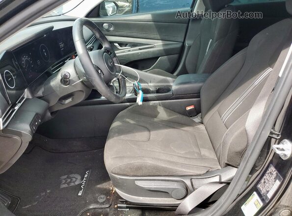 KMHLS4AG3PU524168 2023 HYUNDAI ELANTRA Black Widok wnętrza z przodu