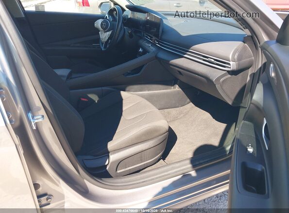 KMHLS4DG2SU930060 2025 HYUNDAI ELANTRA Silver Vista interior delantera