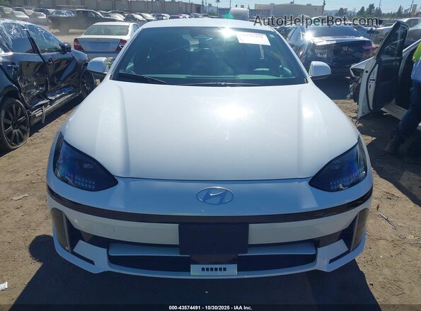 KMHM24AA2PA020857 2023 HYUNDAI IONIQ 6 White Вид щитка приладів