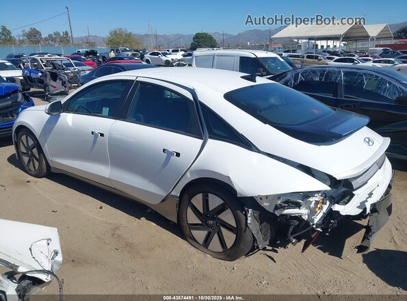 KMHM24AA2PA020857 2023 HYUNDAI IONIQ 6 White Панорамний вид салону 360°
