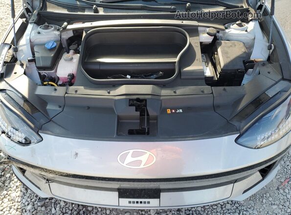 KMHM34AA4PA026754 2023 HYUNDAI IONIQ Silver Widok komory silnika