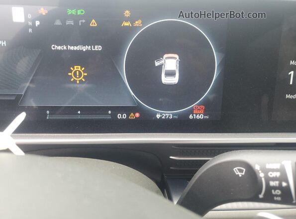 KMHM34AA4SA098370 2025 HYUNDAI IONIQ Silver ხელსაწყოთა პანელის ხედი