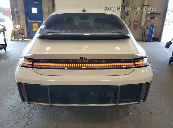KMHM34ACXPA053295 2023 HYUNDAI IONIQ Белый Вид сзади