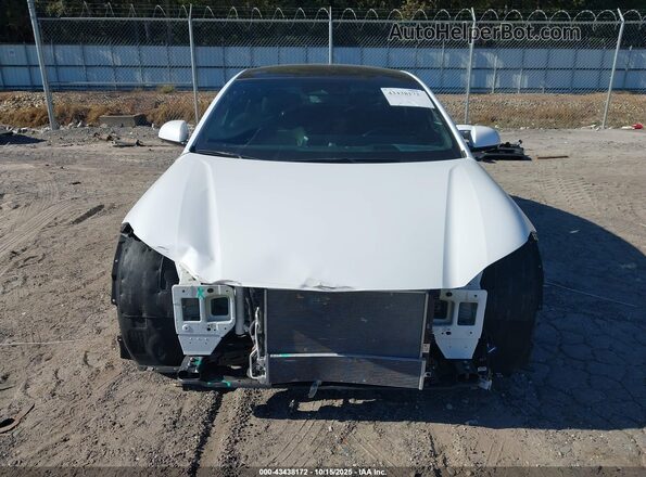 KMHM54AC2SA083586 2025 HYUNDAI IONIQ 6 White Rear interior view