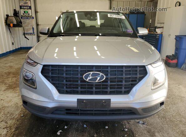 KMHRB8A32MU077293 2021 HYUNDAI VENUE Silver Widok z przodu