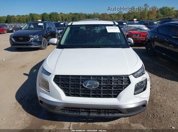 KMHRB8A39MU104604 2021 HYUNDAI VENUE Белый Вид задней части салона
