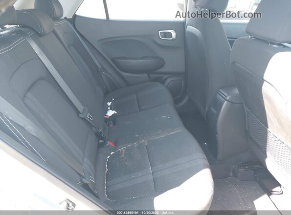 KMHRC8A30MU118517 2021 HYUNDAI VENUE Silver Vista de la etiqueta del VIN