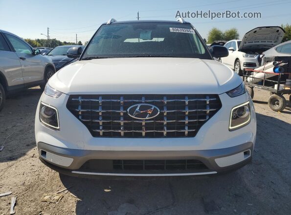 KMHRC8A30RU317476 2024 HYUNDAI VENUE Белый Вид спереди