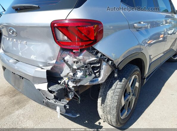 KMHRC8A31PU266325 2023 HYUNDAI VENUE Silver წინა ხედი
