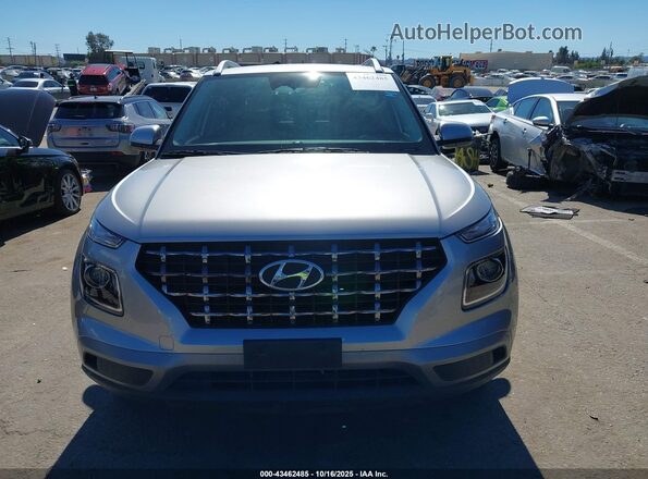 KMHRC8A31PU266325 2023 HYUNDAI VENUE Silver ხელსაწყოთა პანელის ხედი