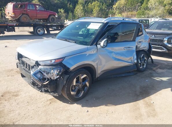KMHRC8A32MU090462 2021 HYUNDAI VENUE Silver Передня ліва чверть