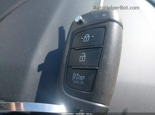 KMHRC8A32MU090462 2021 HYUNDAI VENUE Silver Вид панелі приладів