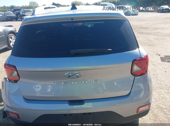 KMHRC8A32MU090462 2021 HYUNDAI VENUE Silver 