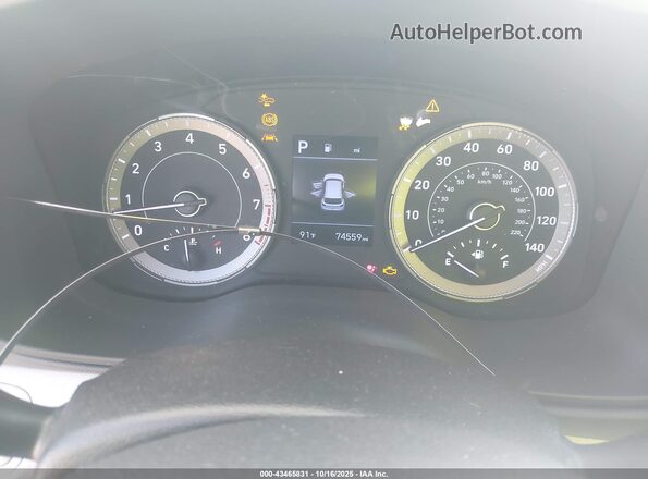 KMHRC8A32MU090462 2021 HYUNDAI VENUE Silver Вид задніх сидінь