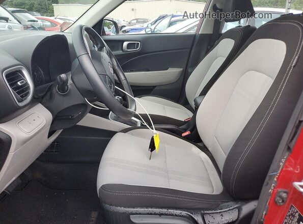 KMHRC8A32NU205949 2022 HYUNDAI VENUE Red Front interior view