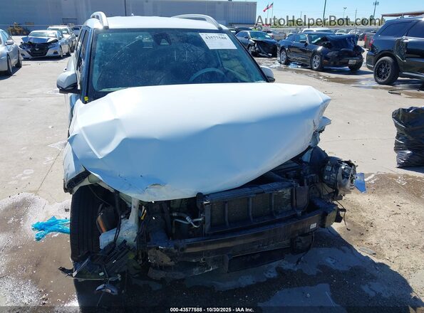 KMHRC8A33LU044640 2020 HYUNDAI VENUE White Vista frontal