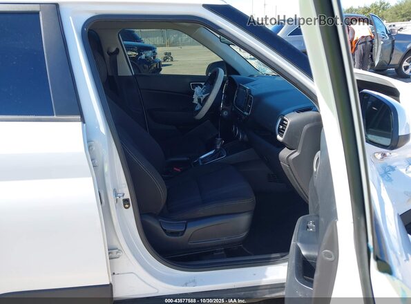 KMHRC8A33LU044640 2020 HYUNDAI VENUE White Vista interior delantera