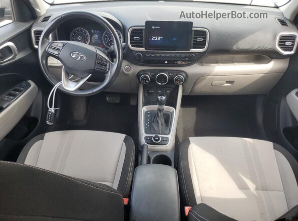 KMHRC8A33MU084914 2021 HYUNDAI VENUE Gray Dashboard view