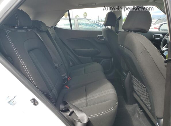 KMHRC8A33SU362658 2025 HYUNDAI VENUE White 