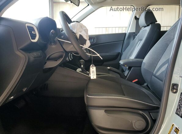 KMHRC8A33SU409381 2025 HYUNDAI VENUE Green Widok wnętrza z przodu
