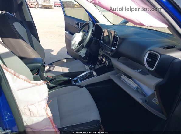 KMHRC8A35LU014474 2020 HYUNDAI VENUE Blue Widok wnętrza z przodu