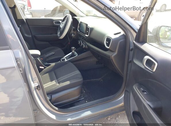 KMHRC8A36MU064091 2021 HYUNDAI VENUE Серый Вид салона спереди