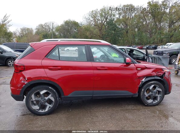 KMHRC8A37MU099772 2021 HYUNDAI VENUE Красный Вид задней части салона