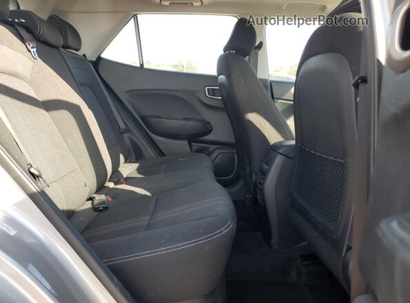 KMHRC8A37SU377891 2025 HYUNDAI VENUE Silver 