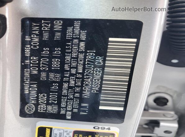 KMHRC8A37SU377891 2025 HYUNDAI VENUE Silver 