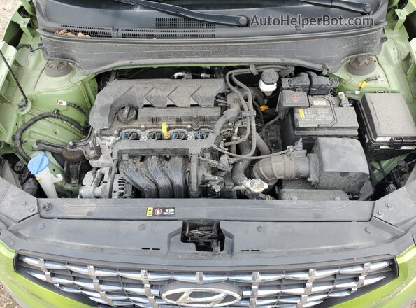 KMHRC8A38RU285148 2024 HYUNDAI VENUE Green Вид задньої частини салону