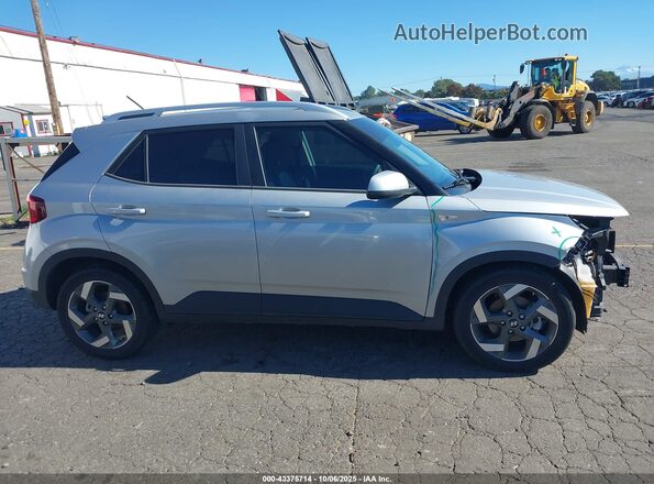 KMHRC8A39PU222458 2023 HYUNDAI VENUE Silver Widok wnętrza 360 stopni
