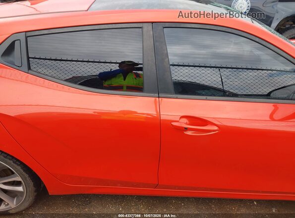 KMHTG6AF1LU021222 2020 HYUNDAI VELOSTER Orange Widok wnętrza z tyłu