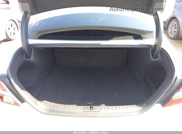 KMTG54TEXPU114140 2023 GENESIS G70 White 