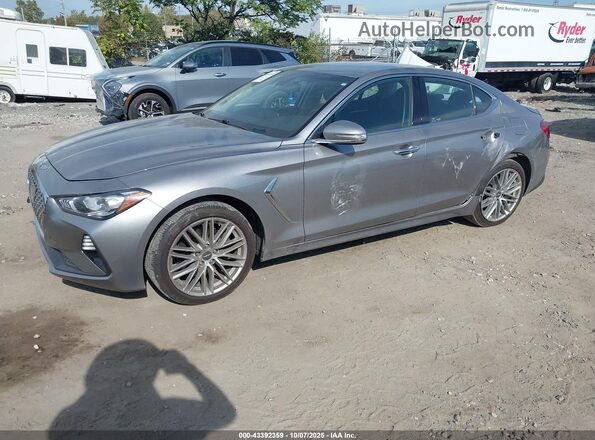 KMTG64LA3LU062659 2020 GENESIS G70 Silver Vista tres cuartos delantera izquierda
