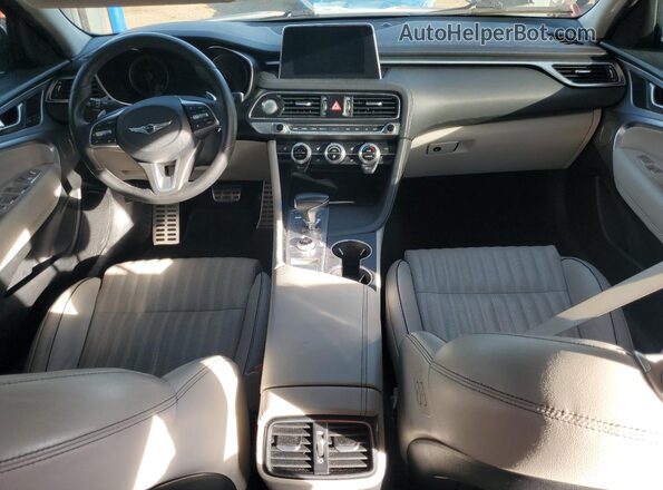 KMTG74LE7MU074282 2021 GENESIS G70 Gray Vista del salpicadero