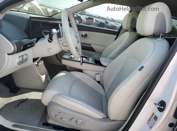 KMUKCDTC6PU014062 2023 GENESIS GV60 White წინა სალონის ხედი