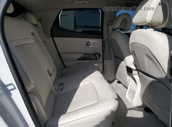 KMUKCDTC6PU014062 2023 GENESIS GV60 White უკანა სავარძლების ხედი