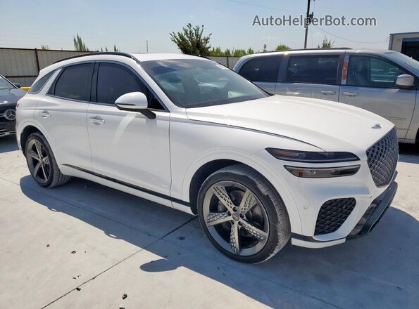 KMUMADTB2PU107361 2023 GENESIS GV70 White 