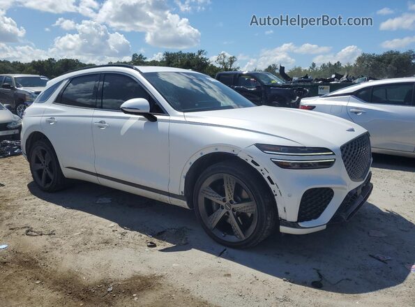 KMUMCDTC6PU137398 2023 GENESIS GV70 White 