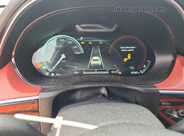 KMUMCDTC7NU010950 2022 GENESIS GV70 Белый Вид щитка приборов