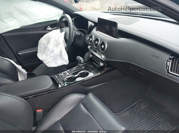 KNAE35LD2N6100627 2022 KIA STINGER Green Widok wnętrza z przodu
