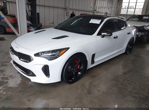 KNAE55LC2N6099156 2022 KIA STINGER Белый Передняя левая четверть
