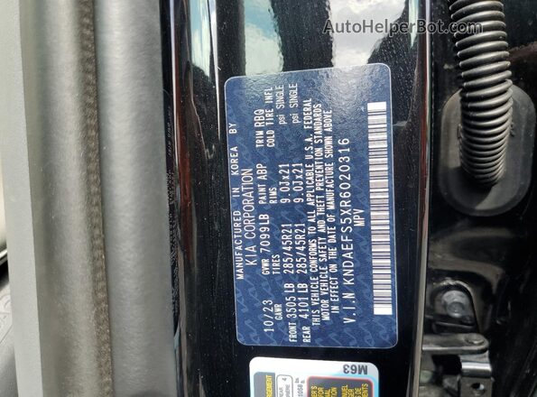 KNDAEFS5XR6020316 2024 KIA EV9 Black VIN sticker view