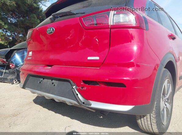 KNDCB3LC7H5063559 2017 KIA NIRO Красный Вид спереди